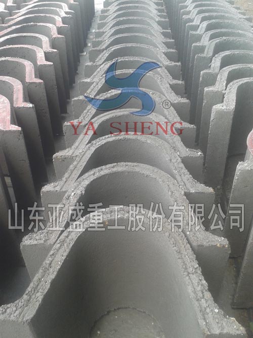 Gansu Zhangye customers use LZYC-3 molding machine production components